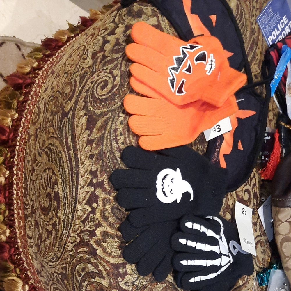 George Kids Mittens Set - Orange and Black